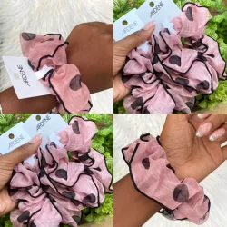 *Maxi Scrunchie Rosa con Bolas*