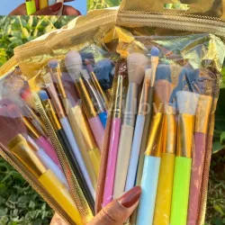 *Set de 10 brochas de maquillaje*