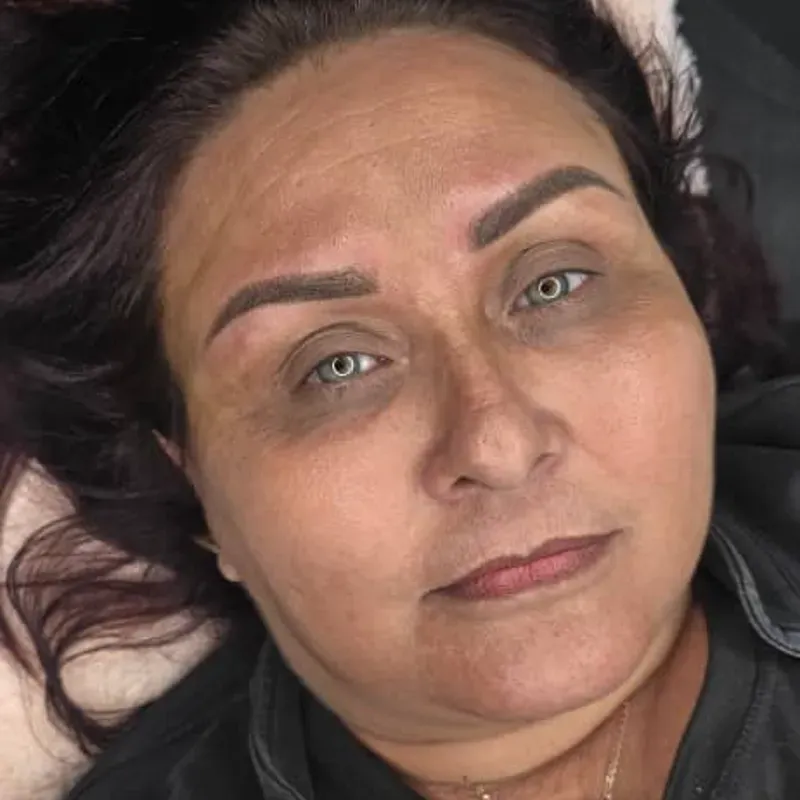 👁️ Powder Brows