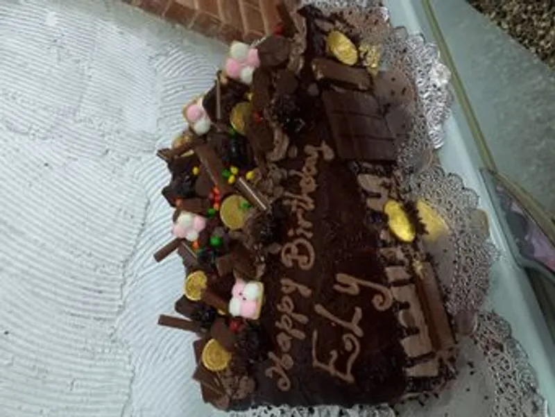 Cake chocolate 42 cm 