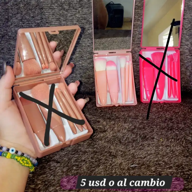 Set de 5 mini brochas de maquillaje