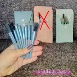Set de 6 mini brochas de maquillaje