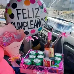 Ancheta con Ramo de Rosas Eternas 
