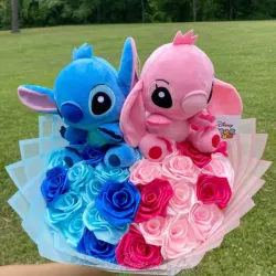 Ramos de rosas eternas con peluche