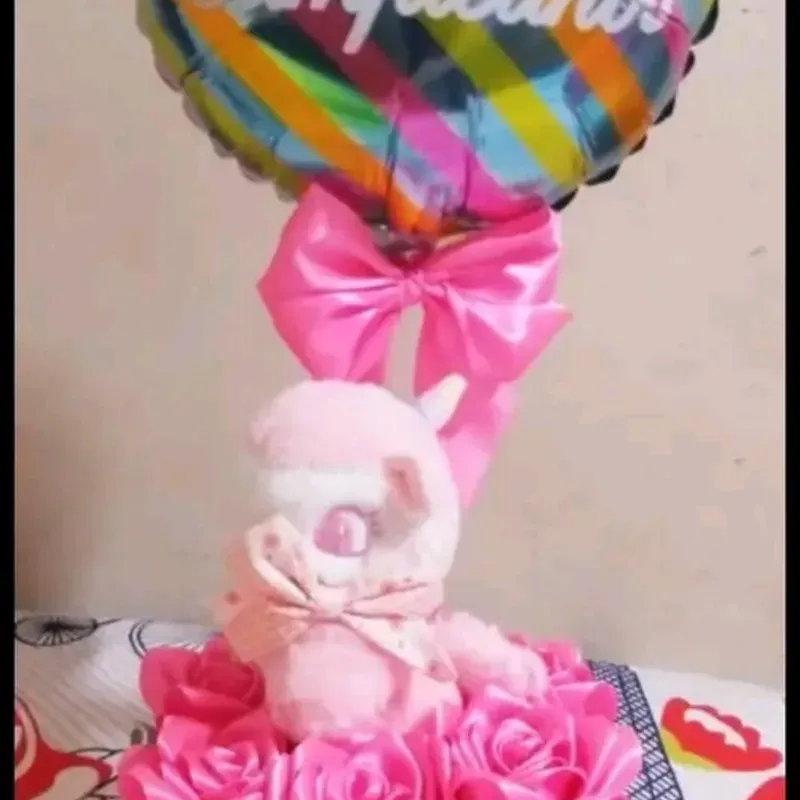 Rosas eternas decoradas con peluche