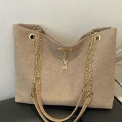 Bolso con cadena