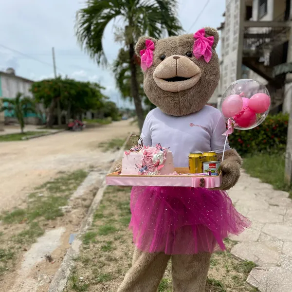 amARTE es una tienda de regalos que ofrece una amplia variedad de artículos personalizados para toda la familia, garantizando calidad, puntualidad y profesionalidad en nuestras entregas.