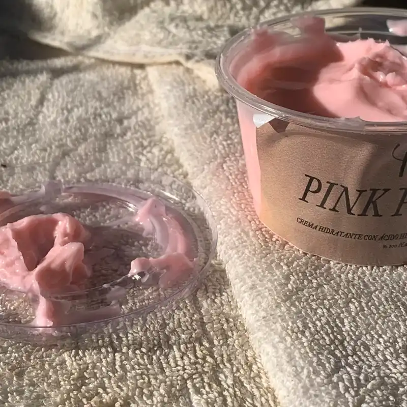 Crema Hidratante Pinky potions 🌸 ( Con aceite esencial de lavanda Y Ácido Hialurónico ) 