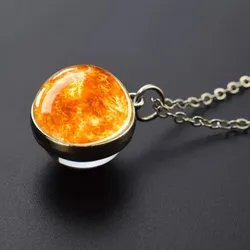 Cadena con dije de Sol.