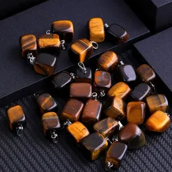 Collar con colgantes de  Ojo de Tigre.