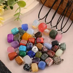 Collares con Cuadrados de Cuarzo.