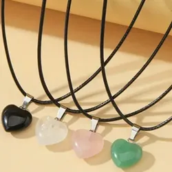 Collares con Cuarzo en forma de Corazón