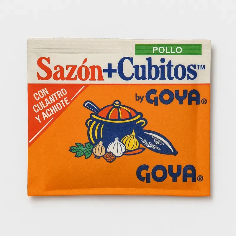 Sazón + Cubitos de Pollo Goya (con culantro y achiote)