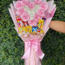 Ramo Boukeet de corazón 