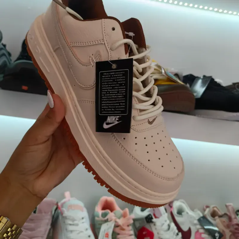 AIR Nike