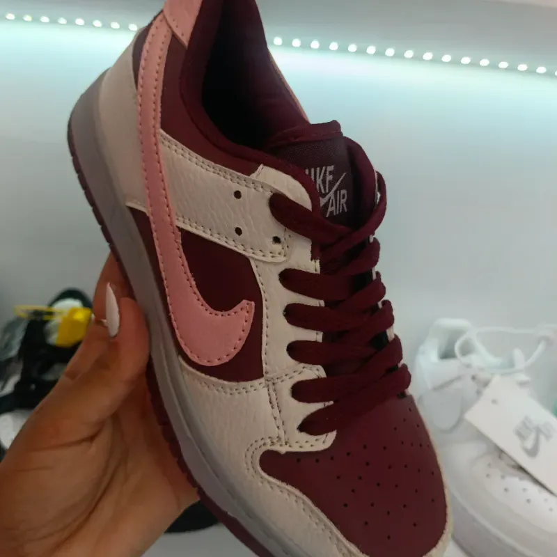 NIKE AIR 
