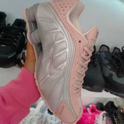 Nike shox R4