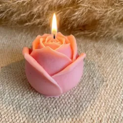 Botón de rosa pequeño