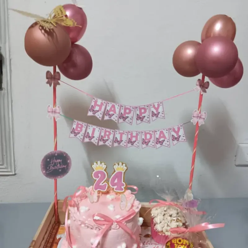 Caja decorada+ mini kake