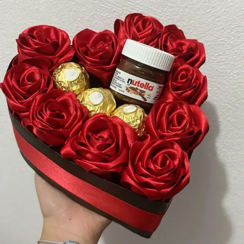 Corazón con Nutella y bombones 