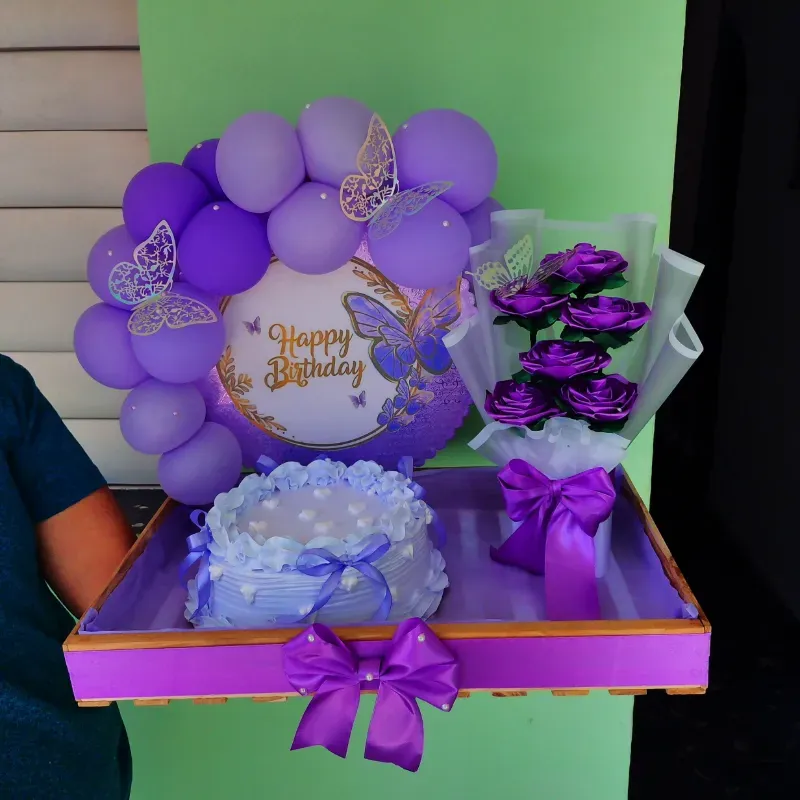 Desayuno sorpresa+ kake+ ramo de flores