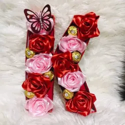 Letra K con ferreros