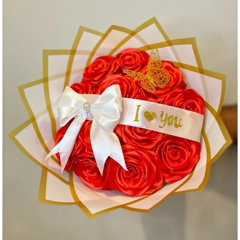 Ramo de 12 rosas+ cinta personalizada 