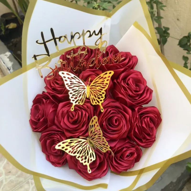 Ramo de 12 rosas eternas