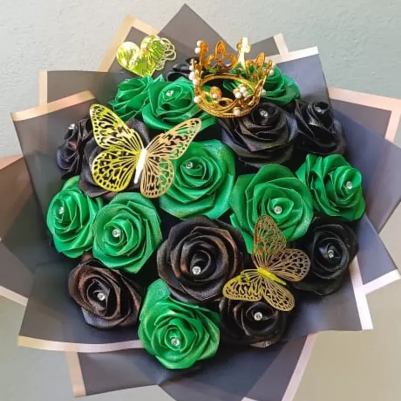 Ramo de 18 rosas+ corona