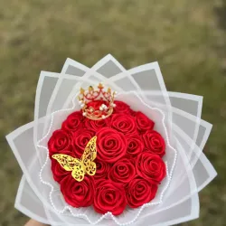 Ramo de 18 rosas+ corona