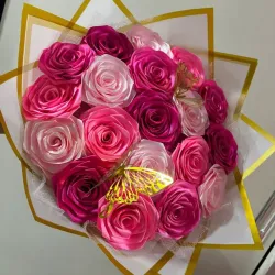 Ramo de 19 rosas eternas