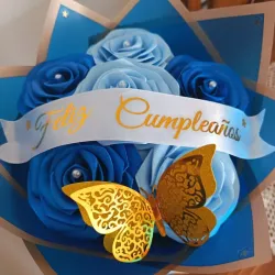 Ramo de 6 rosas+ cinta