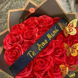 Ramo rojo te amo mamá