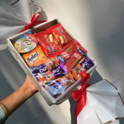 Caja de confituras en forma de caramelo