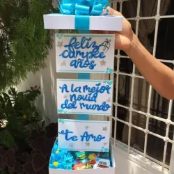 Cajas con frases y confituras