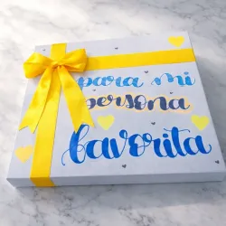 Cajas de regalo sencillas con relleno