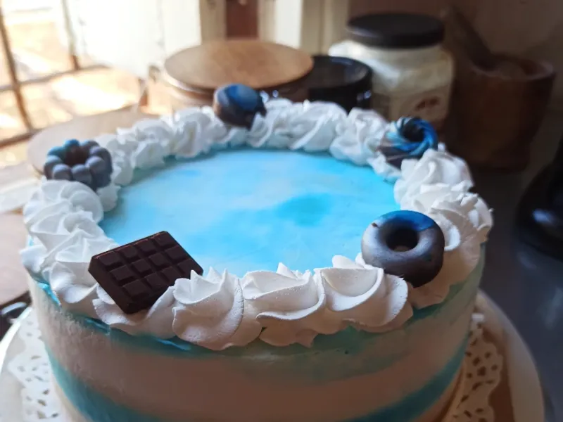 Cakes genoveses sin decoracion personalizada mas economicos