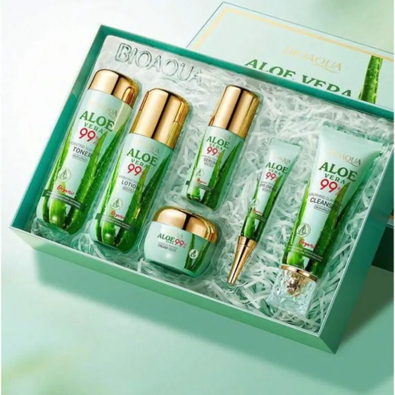 KIT BIOAQUA De ALOE VERA,El aloe vera es un potente cicatrizante y calmante. Protege la piel el daño generado por los radicales libres. Es idóneo para contar con un cutis mas rejuvenecido, luminoso y saludable.