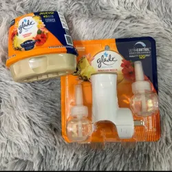 🌺 Ambientadores Glade – Hawaiian Breeze Frescura tropical, duración garantizada.