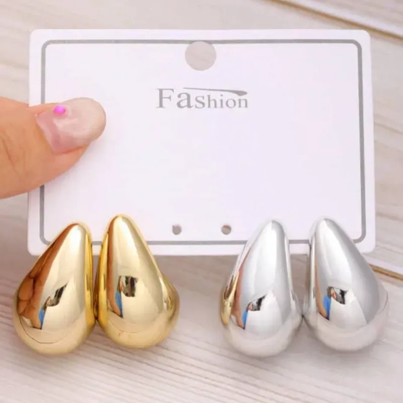 Aretes tipo lágrima