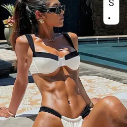 🔥Bikini Dos Piezas Elegante Color-Block Blanco y Negro - Top con Aro y Braga Alta Fruncida