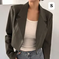 🫒 Blazer Cropped Verde Oliva – Elegancia urbana con carácter