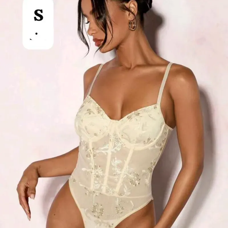 🤍 Body beige encaje floral + diseño corset – Talla S
