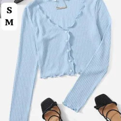 💙 Cardigan Cropped Azul – Dulzura y estilo en cada detalle