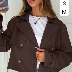 🤎 Chaqueta Doble Botonadura – Estilo casual con estructura