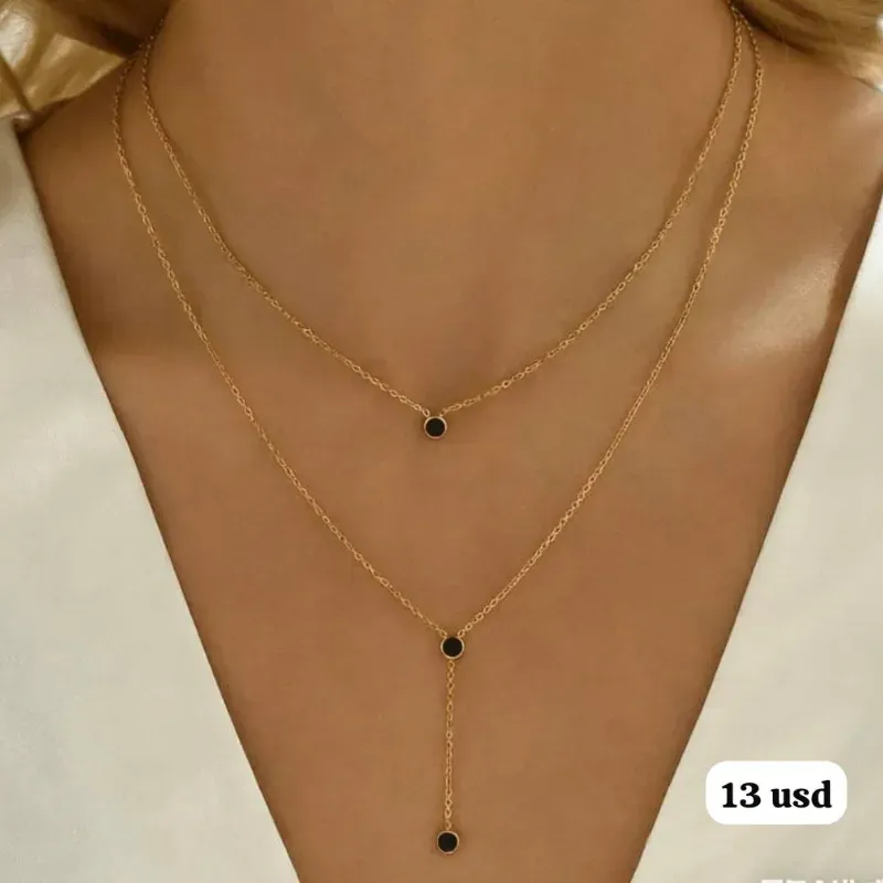 🖤 Collar Doble Capa – Elegancia minimalista con toque moderno