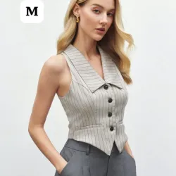 🖤 Conjunto Executive Stripes – Elegancia estratégica con chaleco entallado y pantalón de talle alto