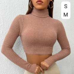 🤎 Crop Top de Cuello Alto – Textura acanalada con estilo envolvente