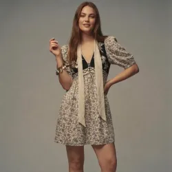 👗Vestido Mini Zara "Romance Étnico" — Diseño Combinado con Bordados, Mangas Abullonadas y Lazos — Talla L