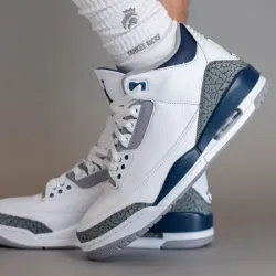 Jordan Retro 3 Blancas y Azules